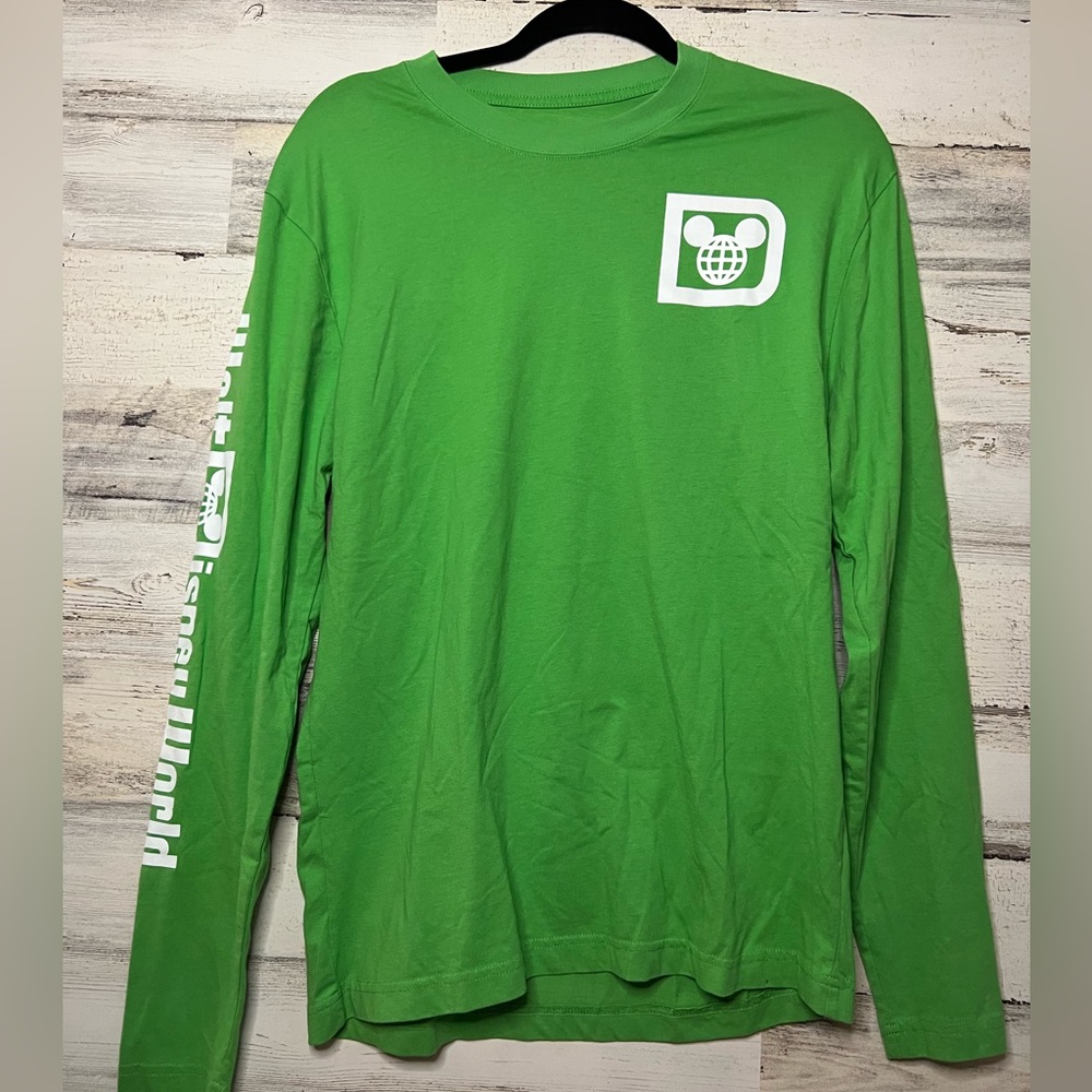 Green long sleeve walt disney world parks shirts